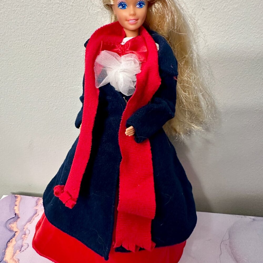 1993 Disney x Barbie Mary Poppins Outfit - Picture 3 of 3